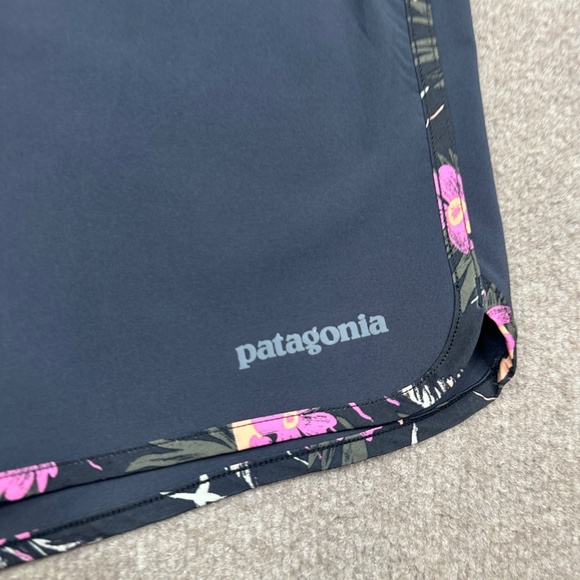 Patagonia Board Shorts Mens Size 38 x 18 Gray Floral Drawstrings Adults - Picture 2 of 7